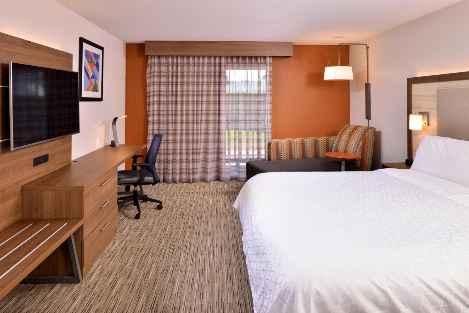 Holiday Inn Express Hotel & Suites Arcata/Eureka-Airport Area