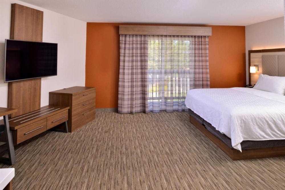 King Suite with Spa Bath