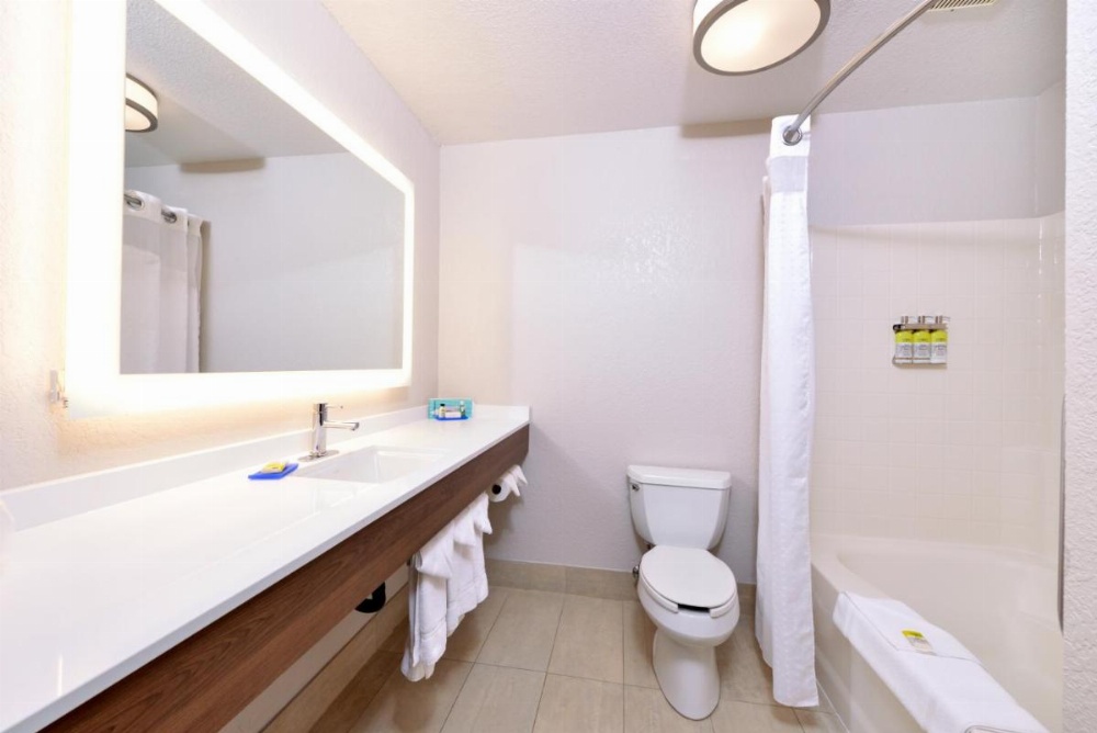 Holiday Inn Express Hotel & Suites Arcata/Eureka-Airport Area Image 22