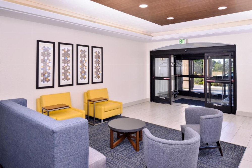 Holiday Inn Express Hotel & Suites Arcata/Eureka-Airport Area Image 28